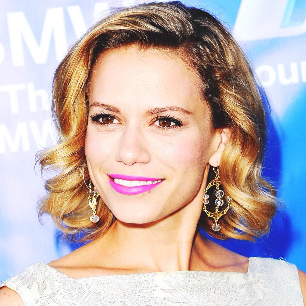 rebecamaishale1's tweet photo. Beautiful smile😍😍😍😍 https://t.co/UEqaf2TCzQ