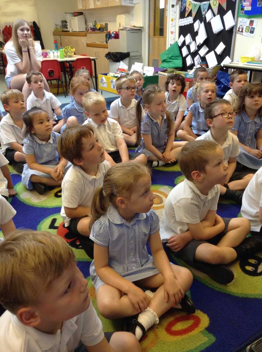 CedarwoodP's tweet photo. Lots of fun in Foundation today, as they were visited by 'Bernard' the Bearded Dragon, 'Matilda' the hamster &amp; 2 lovely rabbits #petsinclass https://t.co/zcYwVwhv8P