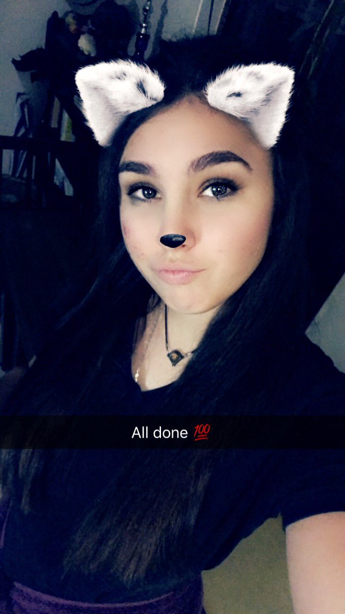 Raychill_Whitby's tweet photo. Takes forever to straighten my hair 😂 but I love the result 💯 #nomakeupselfie #straighthair https://t.co/yxZDc5INrt