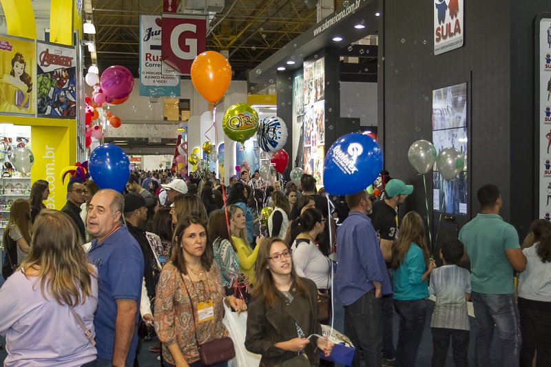 parquesefestas's tweet photo. Expo #ParqueseFestas2018 tem lançamento no dia 8 de agosto:
https://t.co/w5mJHa7a6N https://t.co/51sRCrn9Nn