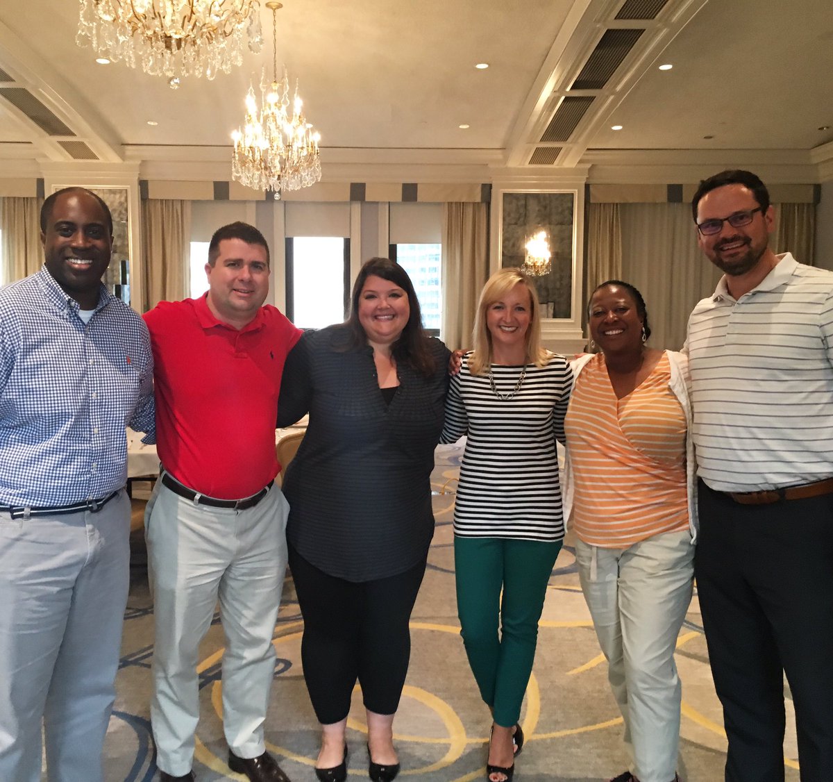 FEA_IFI's tweet photo. Sending a HUGE thank you to our amazing fellows. We are so lucky to learn from each and every rock star in this group. #IFI17 https://t.co/lWiRhJy8h2