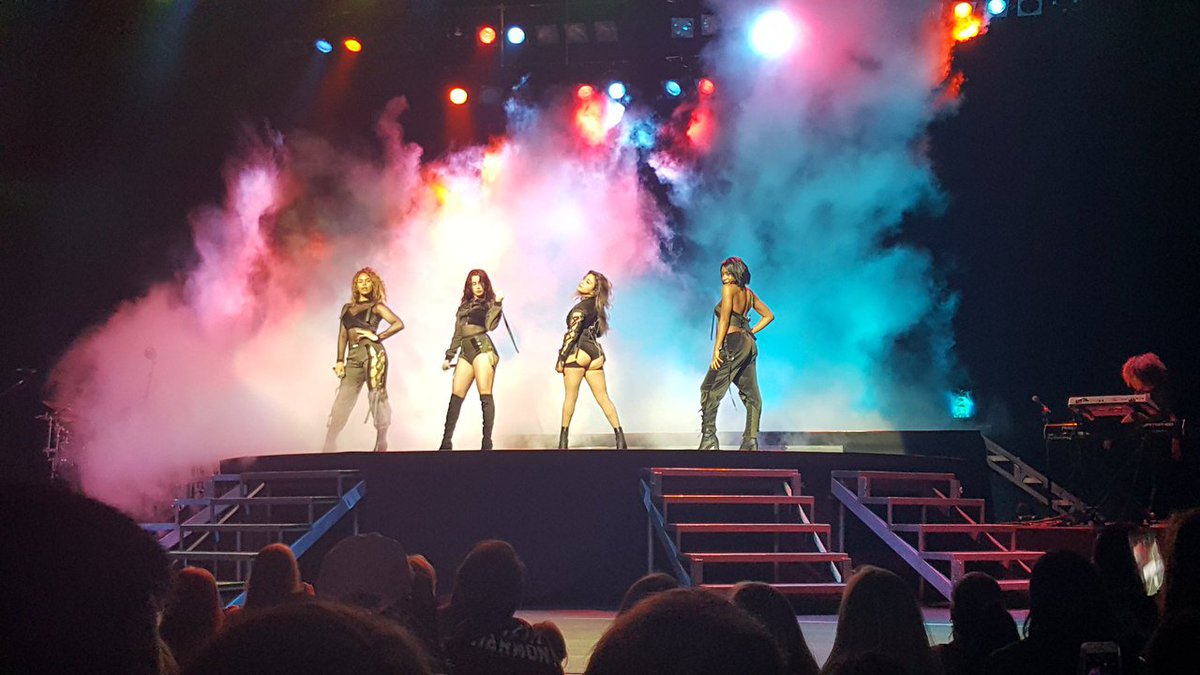 5HVotingStats's tweet photo. #TeenChoice #ChoiceMusicGroup @FifthHarmony https://t.co/DyXqTm8Qcu