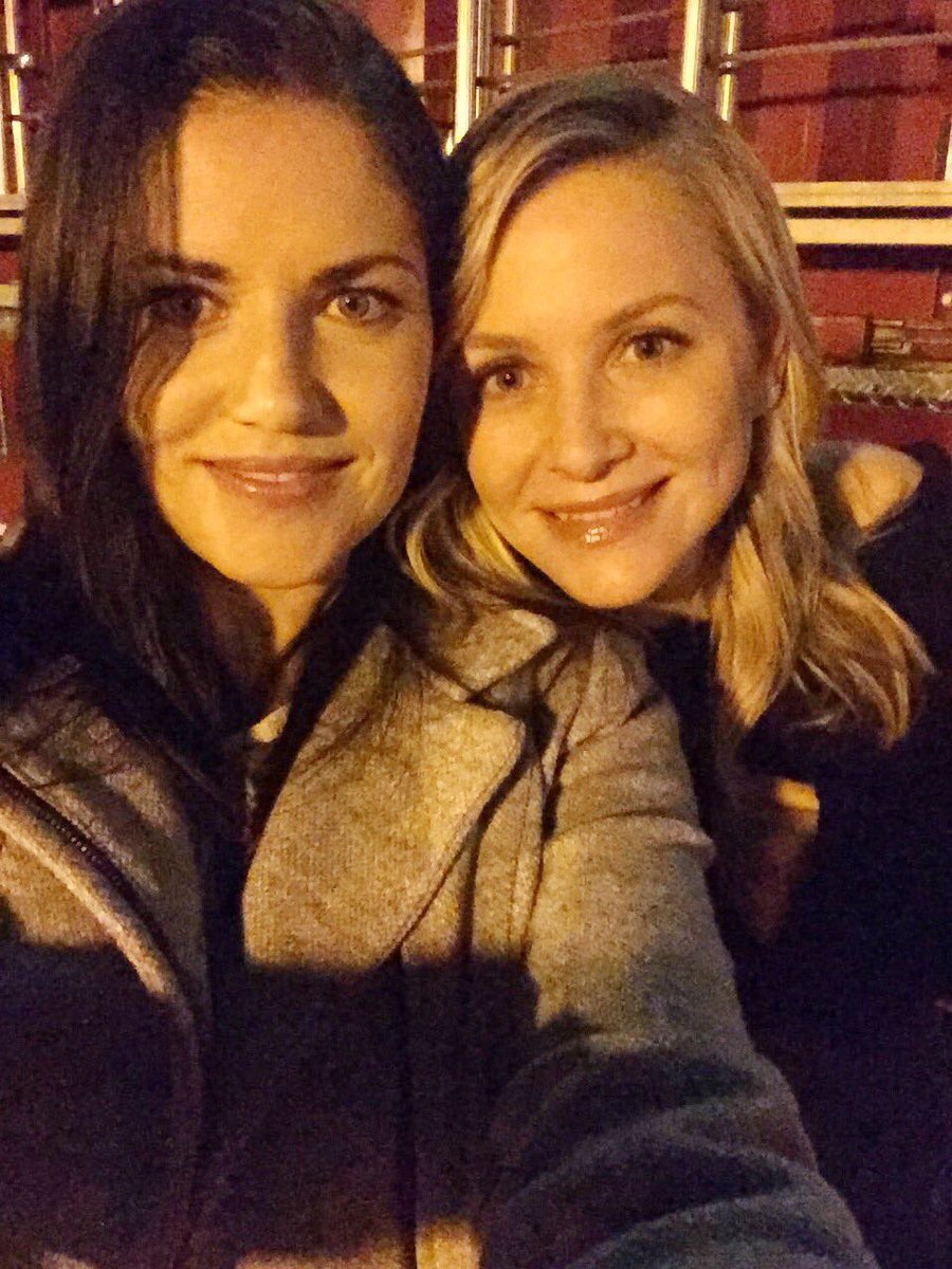 lesbiansfromtv's tweet photo. #RT FOR ARILIZA https://t.co/DsI784srYr