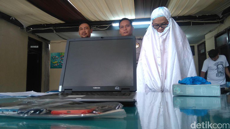 Pengakuan Pencuri yang Menyamar Jadi Perempuan di Masjid DT Bandung ow.ly/kBBA50ckmgu #infobdg #c