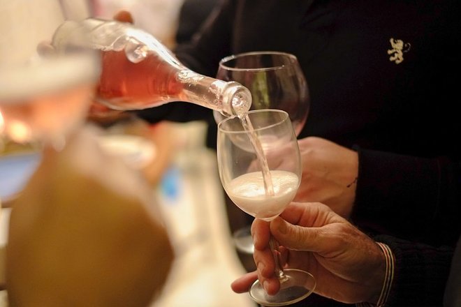 HeyHailey13's tweet image. Gotta try! 😋🍷RT @foodandwine: This $8 bottle of rosé was named one of the world's best. trib.al/WS233uo