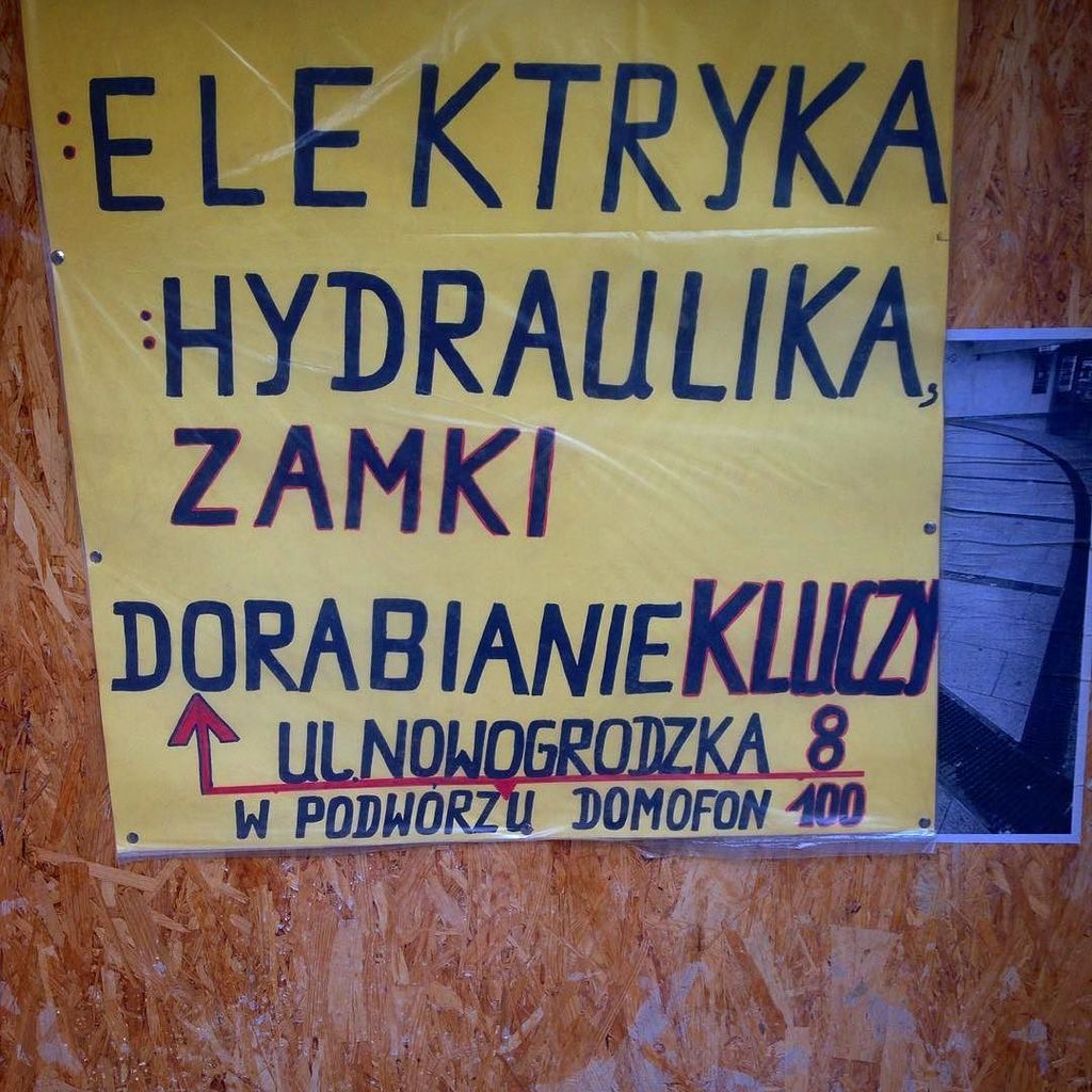 renewaw's tweet photo. #typopolo #polishtypography #warsawtypes #warsawtypography #warstypo #włamywacz https://t.co/ftjQX3LJ4C