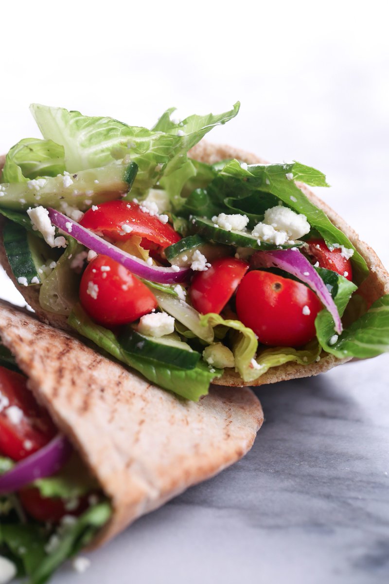 Wifemamafoodie's tweet photo. Greek salad stuffed pitas with @YourTaylorFarms organic hearts of romaine! The perfect summer meal! #TaylorFarms #ad https://t.co/CuKOkEvYa7 https://t.co/E3peZAqMm9