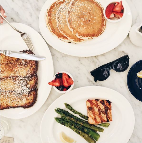 coastbeachsm's tweet photo. Start your day with breakfast on the beach. Thank you for the photo, @soulwellnessmethod. #OneBeachTwoWays 🥞 https://t.co/LWM33lrfkx
