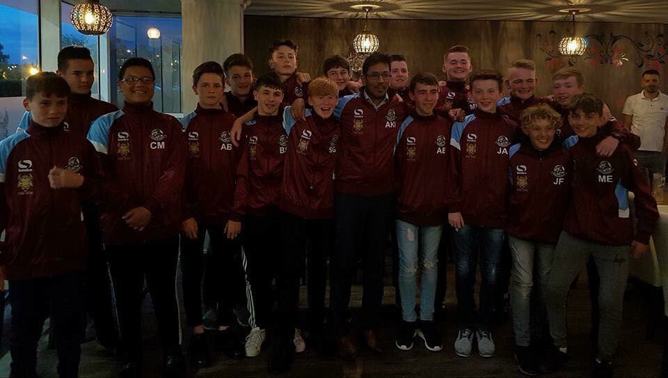 TheDonIndian's tweet photo. Aki and the boys at the presentation evening! @WWfcCyclones #thedon #wwfccyones #miltonkeynes #clubpresentation #lovemk https://t.co/Cm2BItheY7