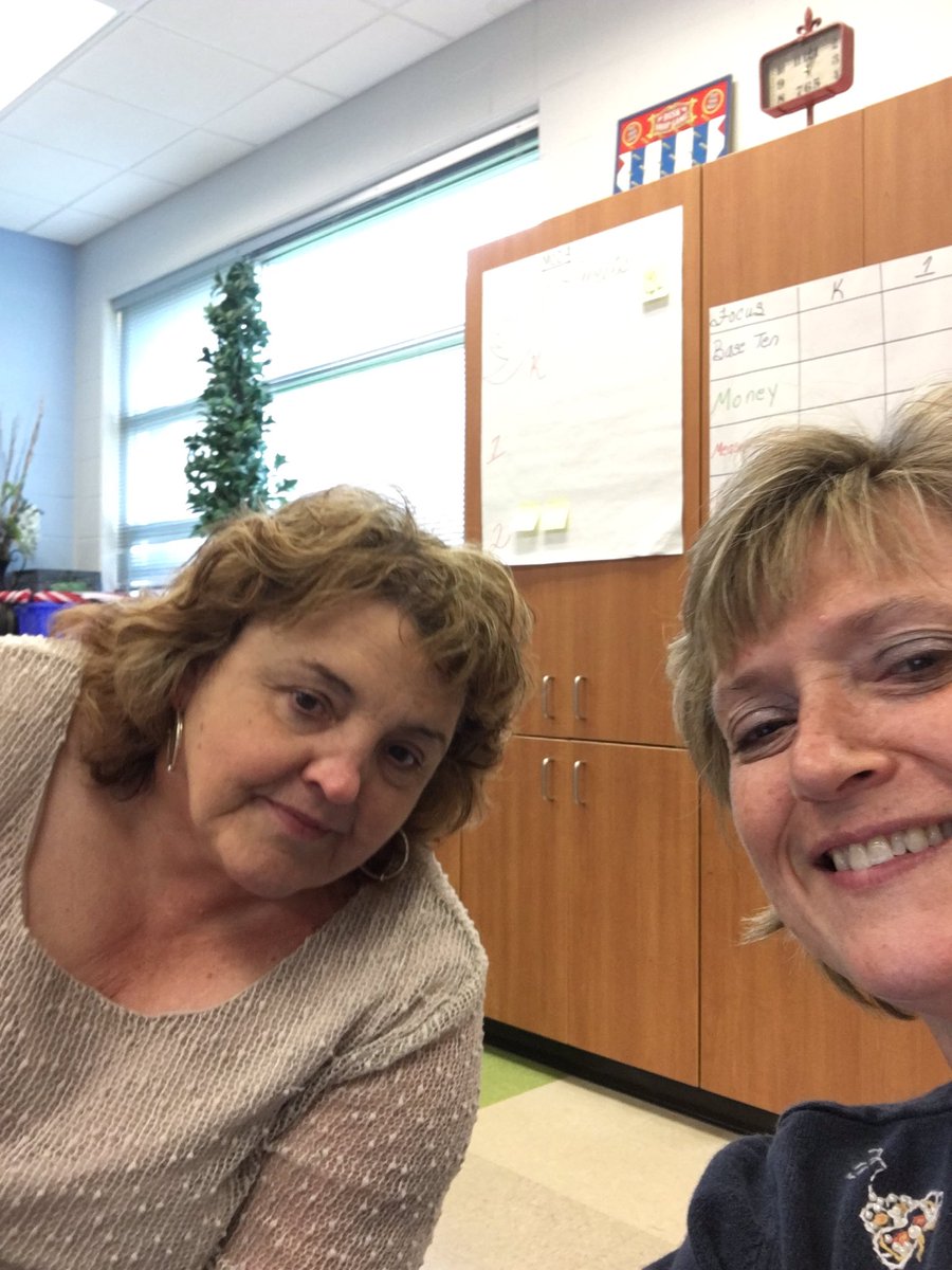Ninnieof4's tweet photo. Linda and Tammy are tweeting it up in K-2 standards training!#teachfentress https://t.co/IHEldqGkhD