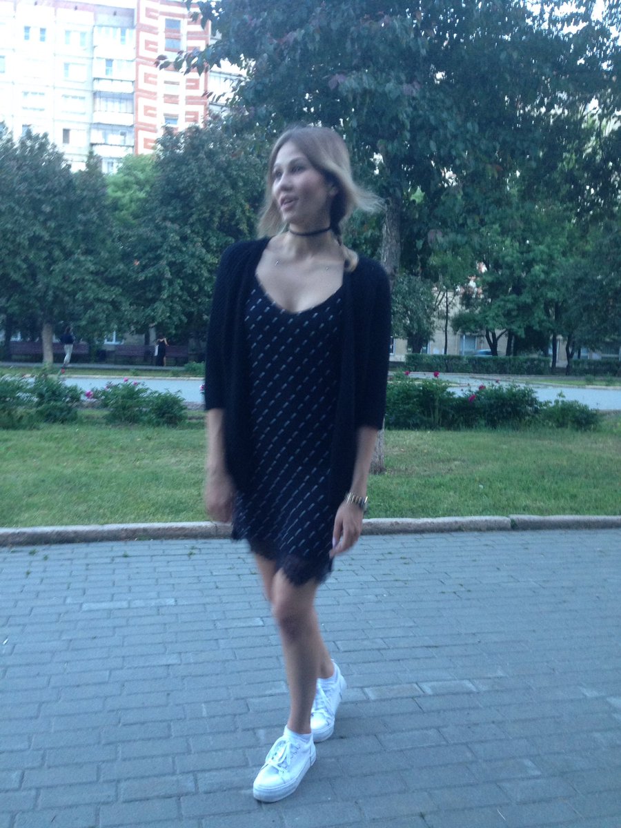 lenakeiler's tweet photo. ребята, я падаю, поддержите https://t.co/ii6wiU8MAc