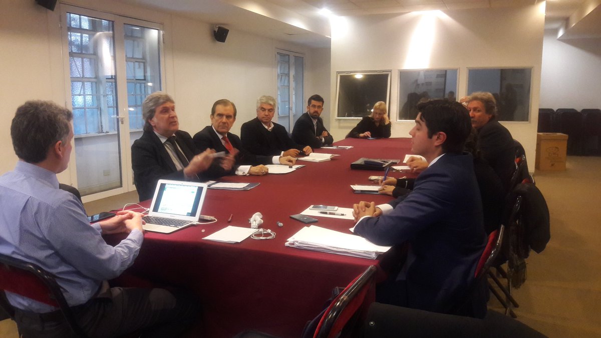 argentinaccsc's tweet photo. Reunión de la Comisión Juristas para la Integración Regional del CCSC #mercosur #unasur #abogados @CancilleriaARG #sociedadcivil https://t.co/V2YNwsil2F