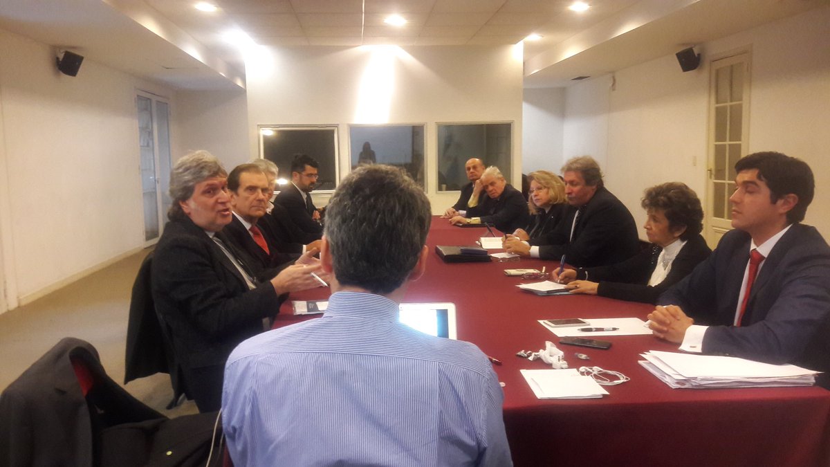 argentinaccsc's tweet photo. Reunión de la Comisión Juristas para la Integración Regional del CCSC #mercosur #unasur #abogados @CancilleriaARG #sociedadcivil https://t.co/V2YNwsil2F