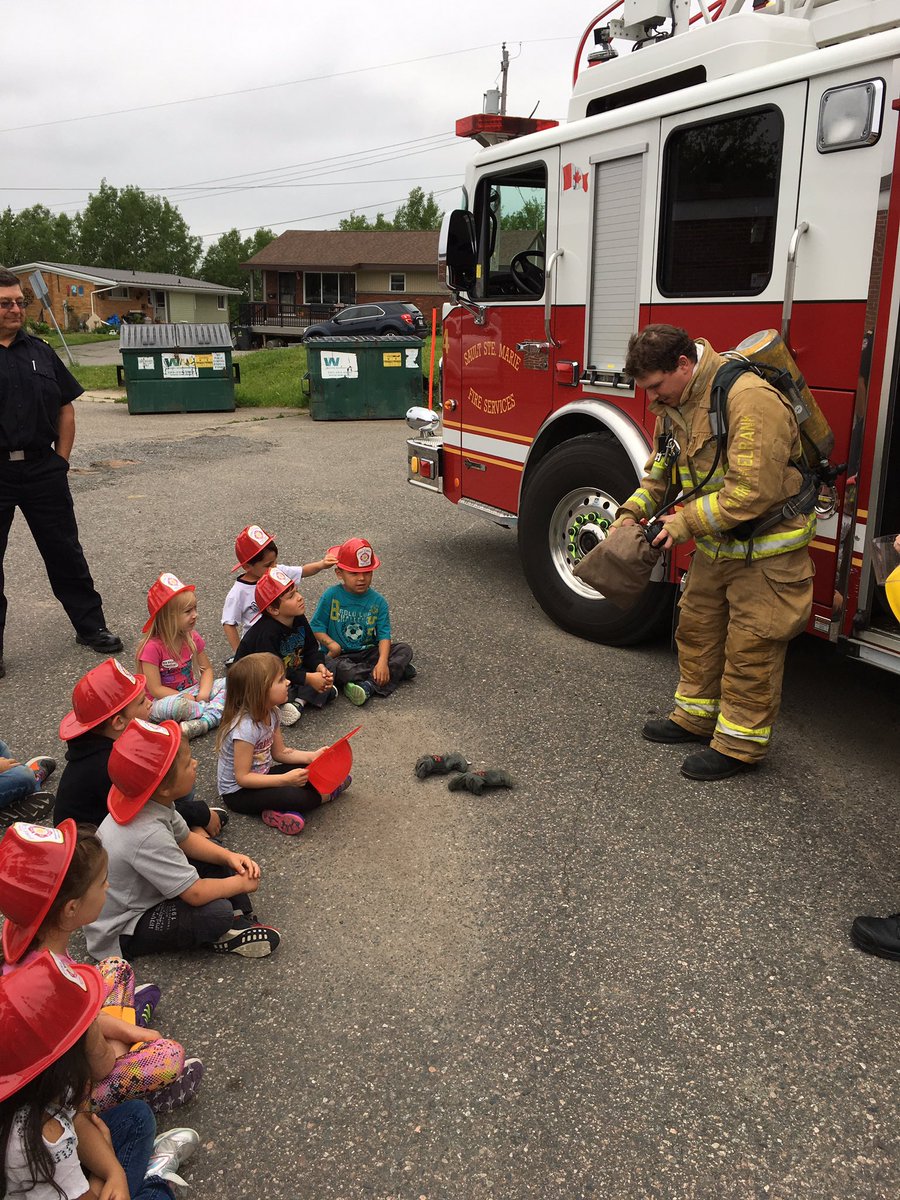 Great day visiting our School Program Contest Winners! #saultlearnsfire https://t.co/SlxVJHbDR9