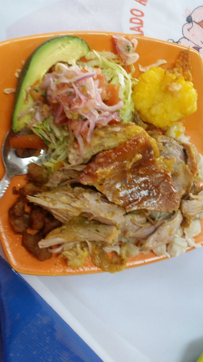 d3cdanny's tweet photo. @DavilaAurelio @estebanavila @XavierOZevallos este es un honrado santo domingueño https://t.co/nVeb6ttHqN