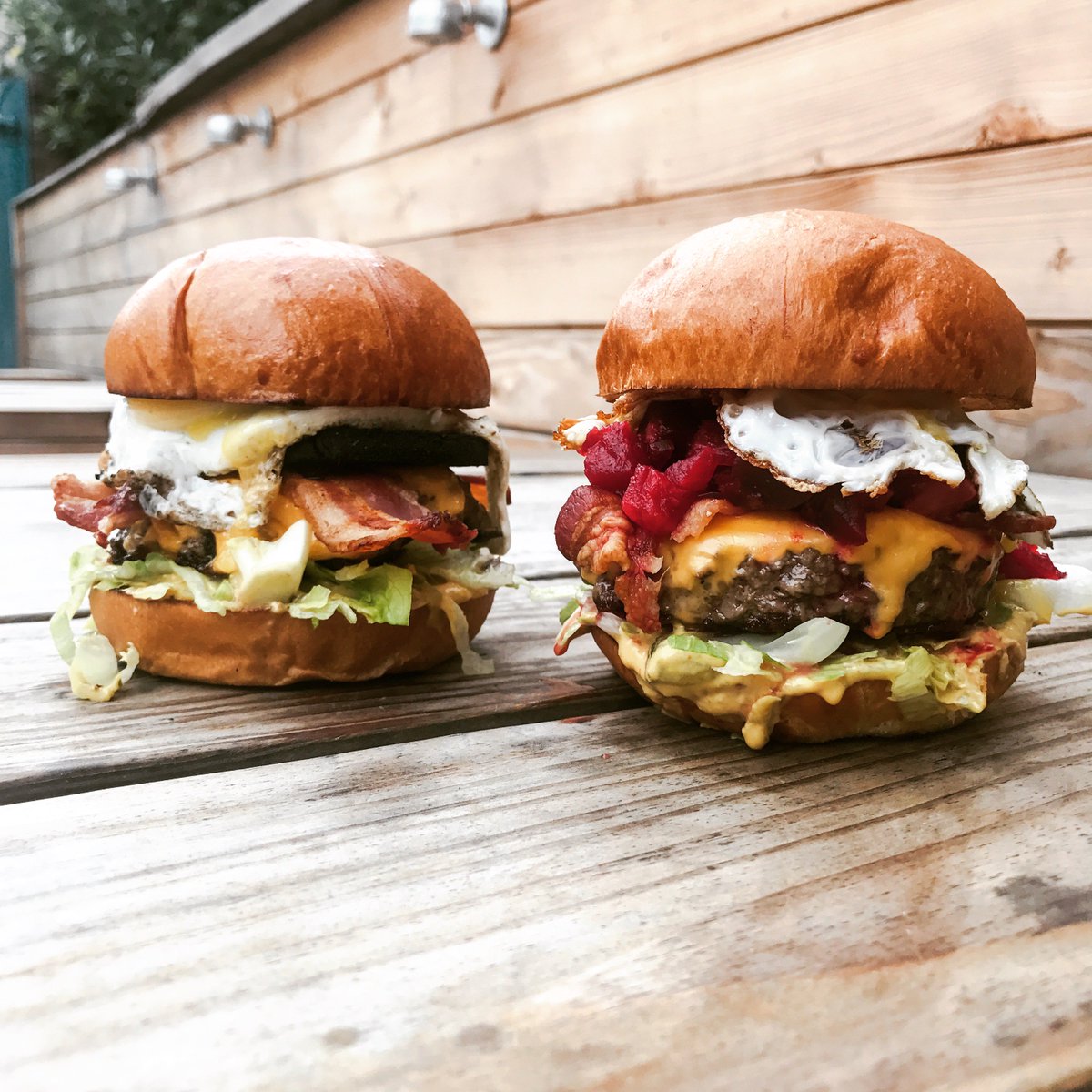 Two new burgers on the breakfast menu this Sat for #Lions v #AllBlacks <a href="/LeytonStar/">The Leyton Star</a> &amp; <a href="/JackdawAndStar/">The Jackdaw and Star</a>. Doors at 8am! bit.ly/2s0dgXj