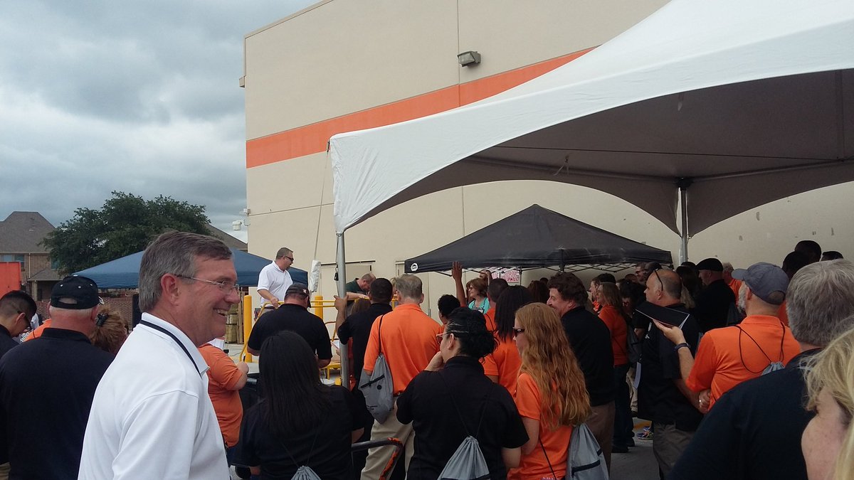 Wrapping up a great day with the MET team