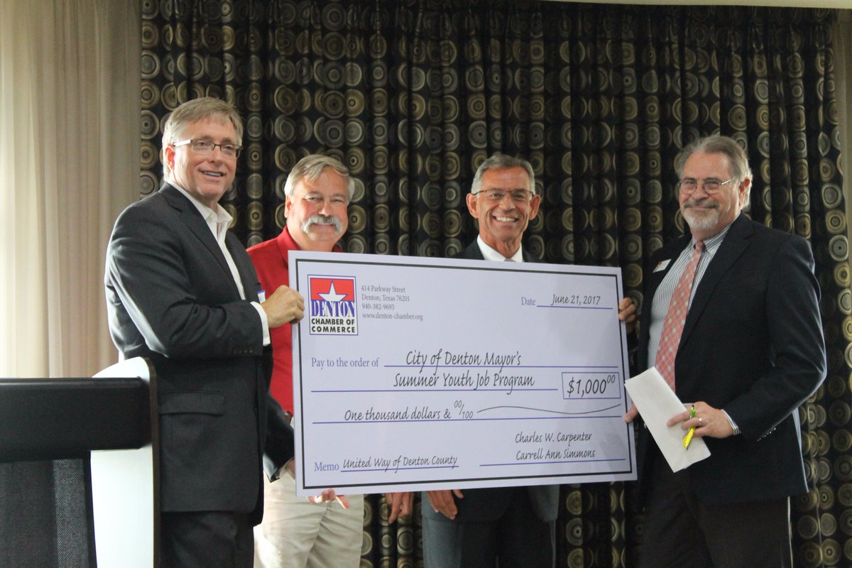 DentonChamber's tweet photo. Jim Fykes presents Mayor Watts with a $1,000 check for the Summer Youth Jobs Program. #ElectedOfficialsReception https://t.co/ziNnJgsZsI