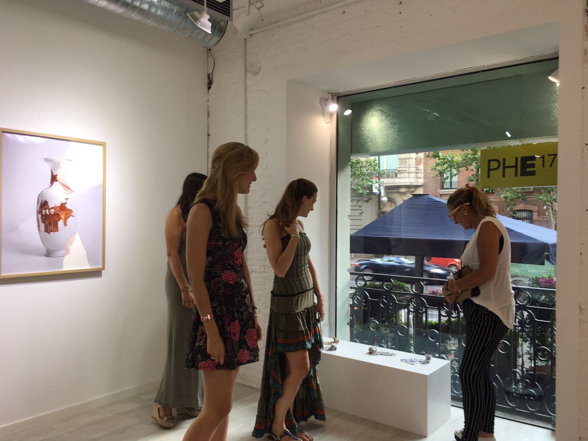 photoespana's tweet photo. #NocheOff #FestivalOff en Proyecto H Contemporáneo con Livia Marín, Ánforas y Cosas Rotas #20AniversarioPHE
- Apertura hasta las 22h - https://t.co/AnF7kD1g2P