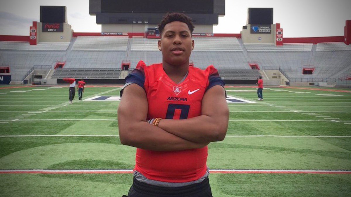 ArizonaOnScout's tweet photo. Authority Report: UA commits looking around https://t.co/AltRRRV4uk https://t.co/aW0AyghcXT