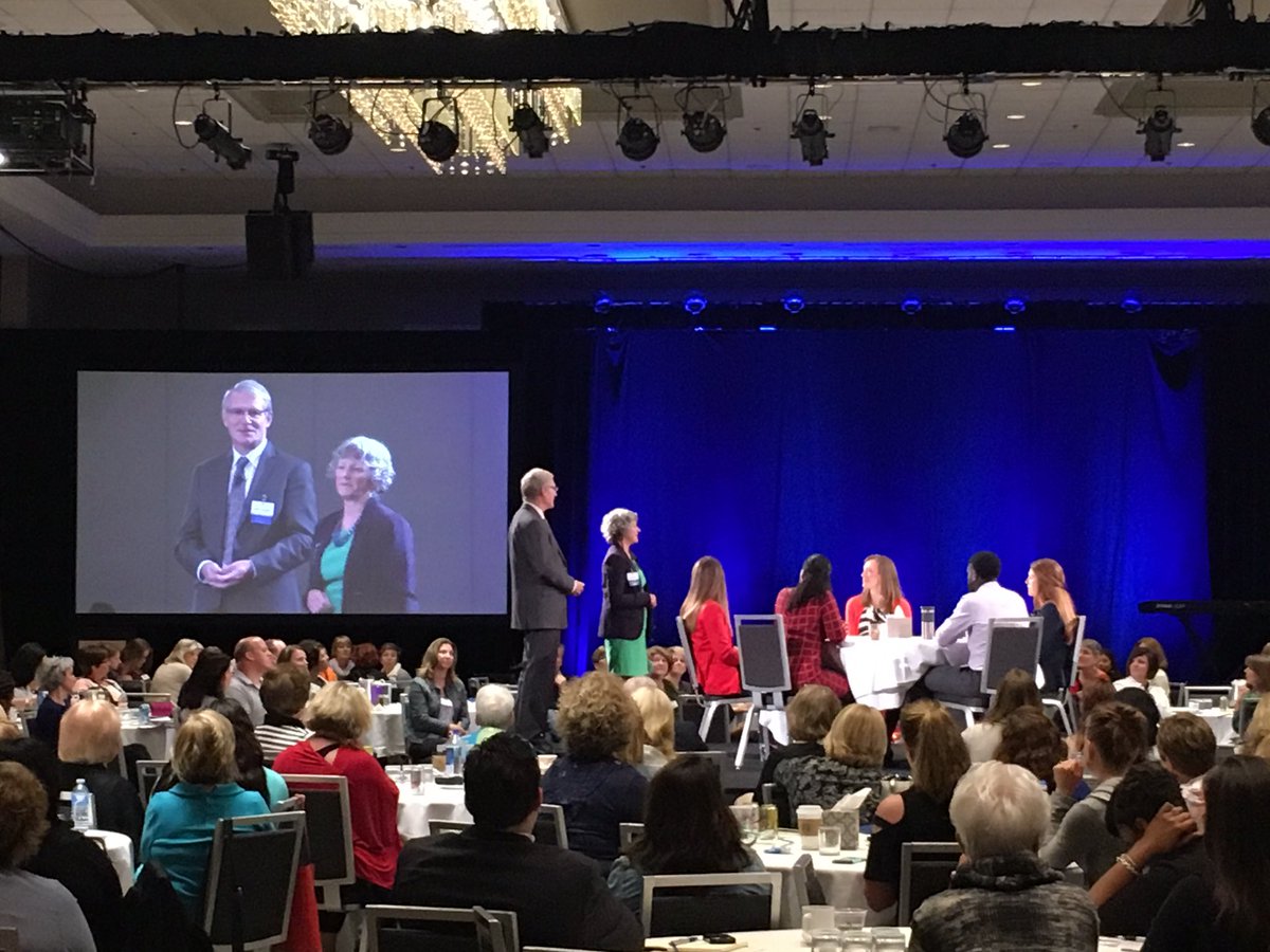 mskidder37's tweet photo. Amazing friends & so many fabulous speakers. #CHCMSYMPOSIUM2017 https://t.co/CsJ0ni7QVb