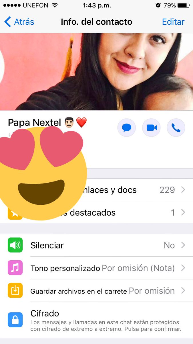 annieaime's tweet photo. Cuanto amo a mi papá 😘😘😘👨🏻👩🏻‍🎓 https://t.co/vtthQnefOp