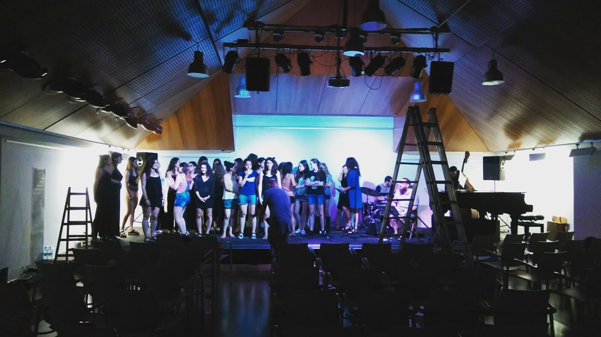 cornoiesmtdp's tweet photo. Tot a punt! Només hi falteu vosaltres! 21:30h Casal de Cultura #Matadepera https://t.co/TSeVZuNKDr