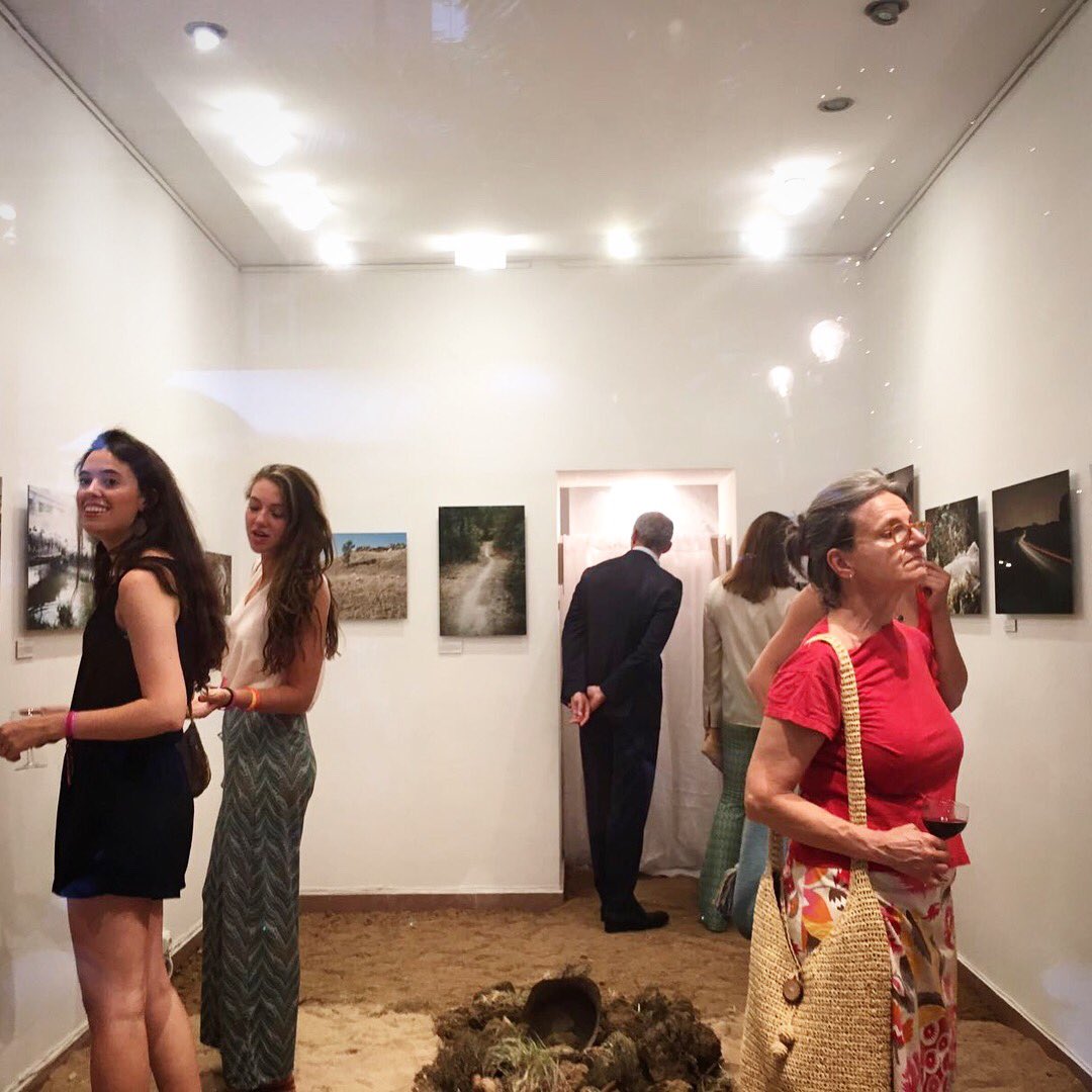 photoespana's tweet photo. #NocheOff #FestivalOff en @standearte con Javier Marquerie Bueno, Barro Rojo #20AniversarioPHE https://t.co/xz7mkMnEbF