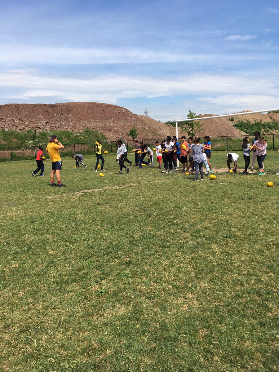 sfioedu's tweet photo. Some Aussie Footy goin' on mate! #jmv7 #goodonyamate @XMovement_  @MrMLabuda https://t.co/gtvkPD7FlL
