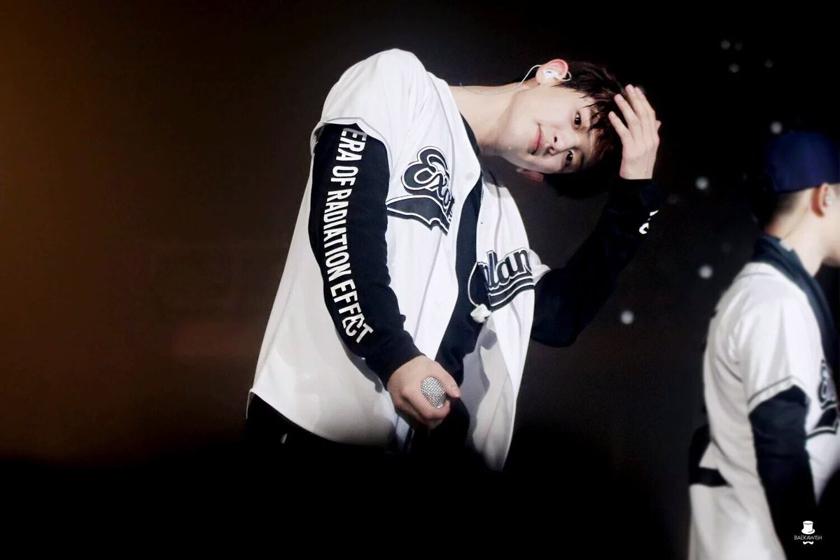 exojonghyuns's tweet photo. https://t.co/P1AhJkpcl2