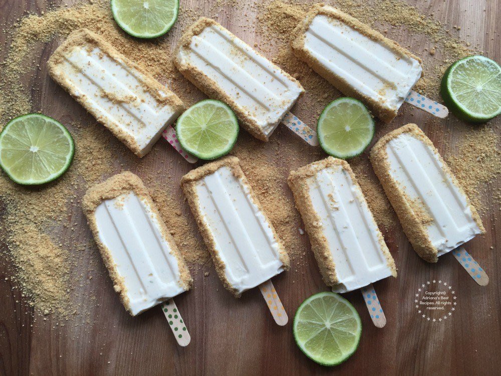 Key lime pie in paleta form? Yes, please! Recipe by <a href="/ABRecipes/">Chef Adriana</a> 
--
#PaletaWeek recipes: lolascocina.com/paleta-week/