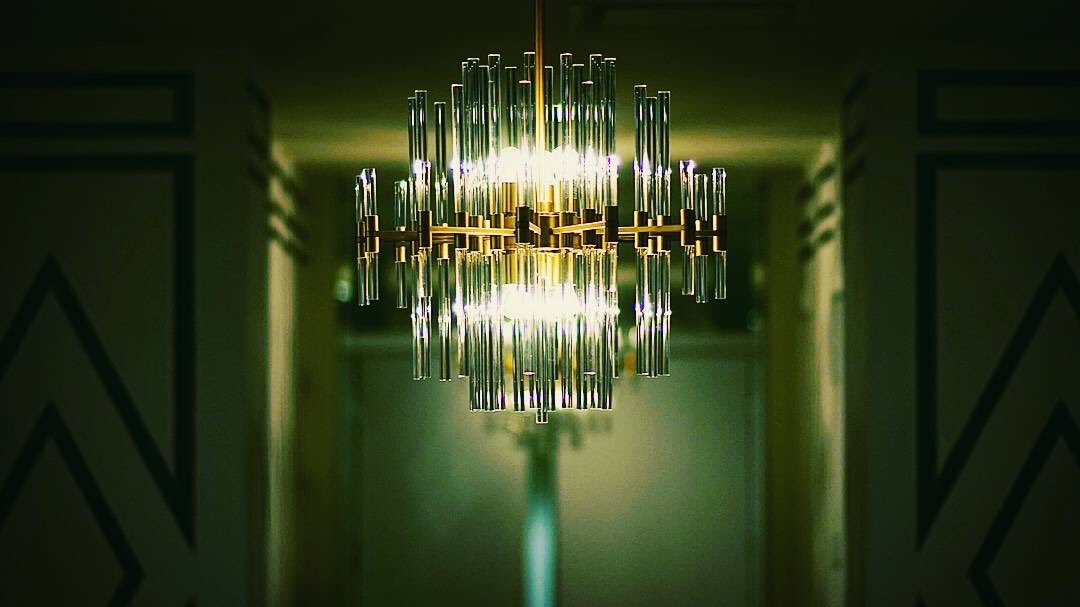 Dallasmural's tweet image. Perfect lighting and decor for this mural! If you want us to help you make something amazing like this, check out dallasmural.com