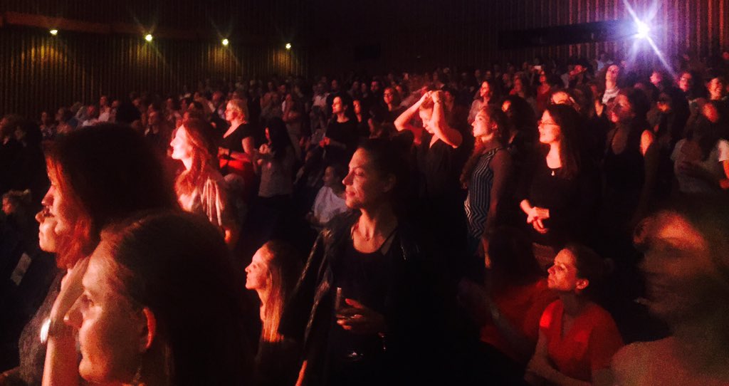 Letzes Jahr gab es auf der @noahconference das #escortgate, dieses Jahr zeichnet @EditionF_com #25Frauen der Wirtschaft aus #welike #noah17