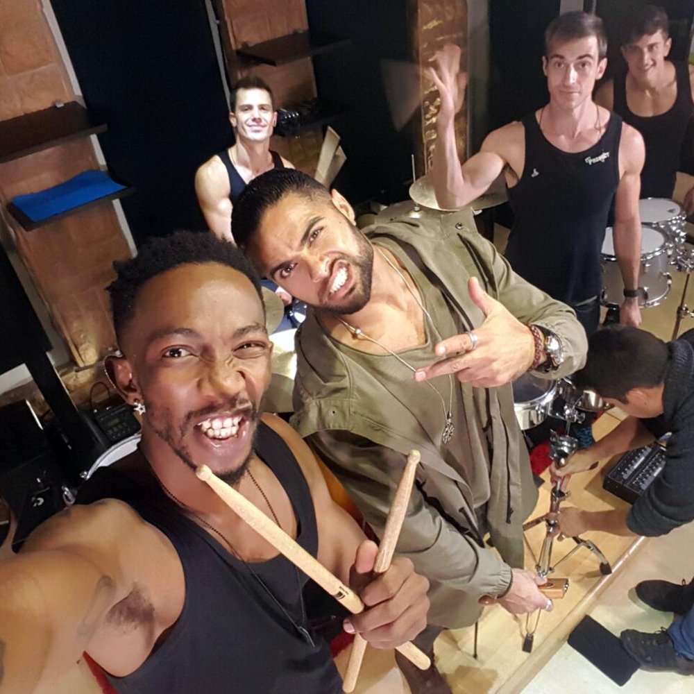 Topbilling tweet media
