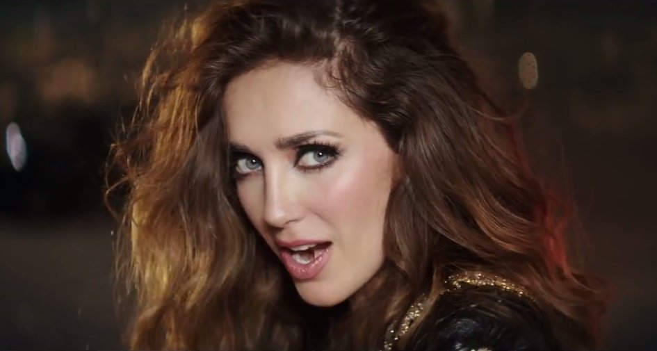 Anahí - Rumba ft. Wisin youtube.com/watch?v=RzjvN3…