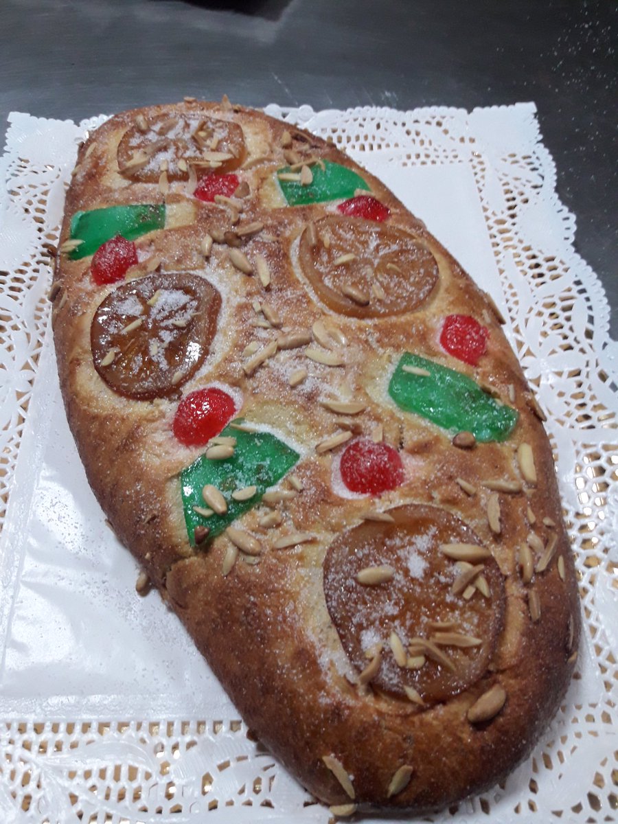 SUPAN_co's tweet photo. Brioix de fruta.. increíblemente delicioso... no os olvidéis de #encargar vuestras cocas para no quedaros sin!! 
#SanJuan2017 https://t.co/SMDHtw0IBA