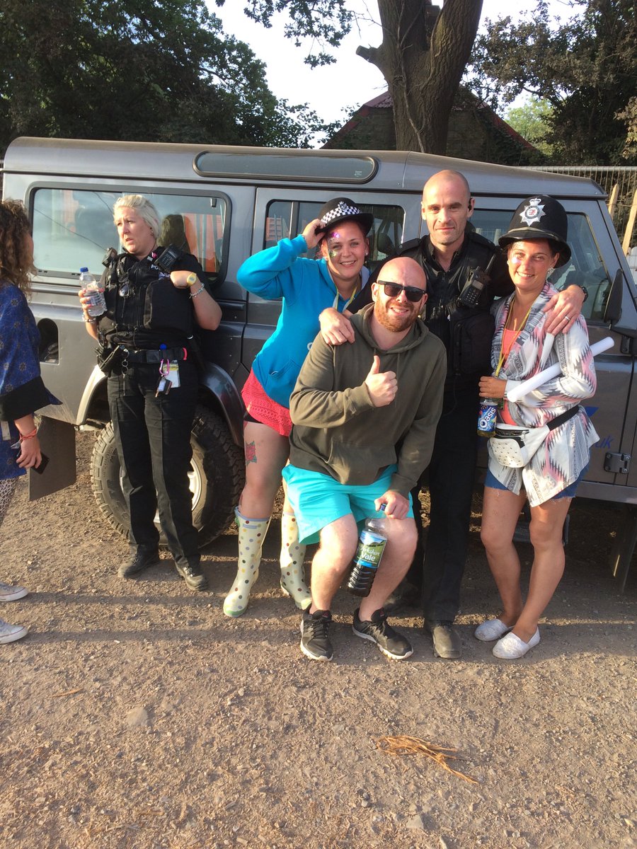 kiddyladlike's tweet photo. @Policeatglasto glastonbury keeping us safe LIKE!!! https://t.co/zcAIKLjRJS