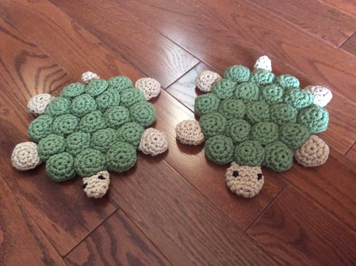 PamDonnaKnits's tweet photo. Metal bottle cap art is back. Get your trivet at the Swissvale Farmers Market on Sat. 9a - 1p #bottlecapart  #metalbottlecaps https://t.co/yQHjZ6Q6Bm