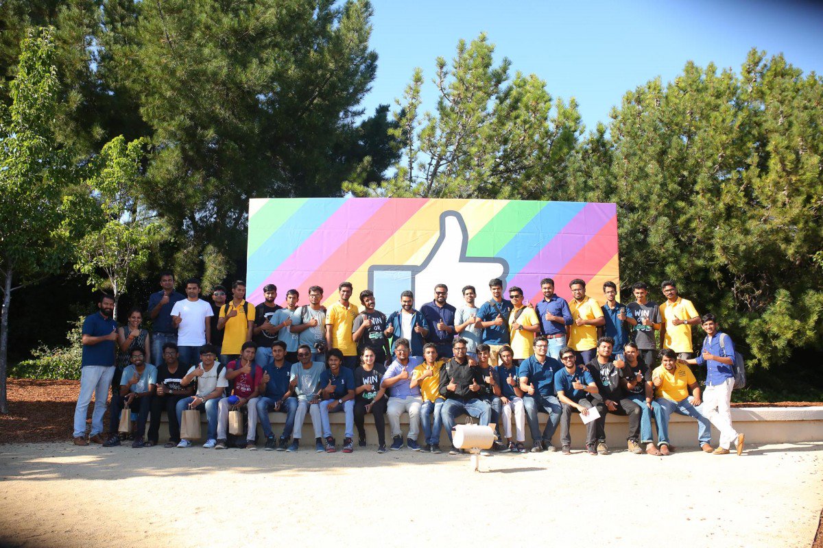 leelian_kong's tweet photo. India's student startup founders get opportunity to pitch to Silicon Valley players @SVdotCO #StartInCollege https://t.co/N1dQxcdQA1 https://t.co/bPBowUn8Mu
