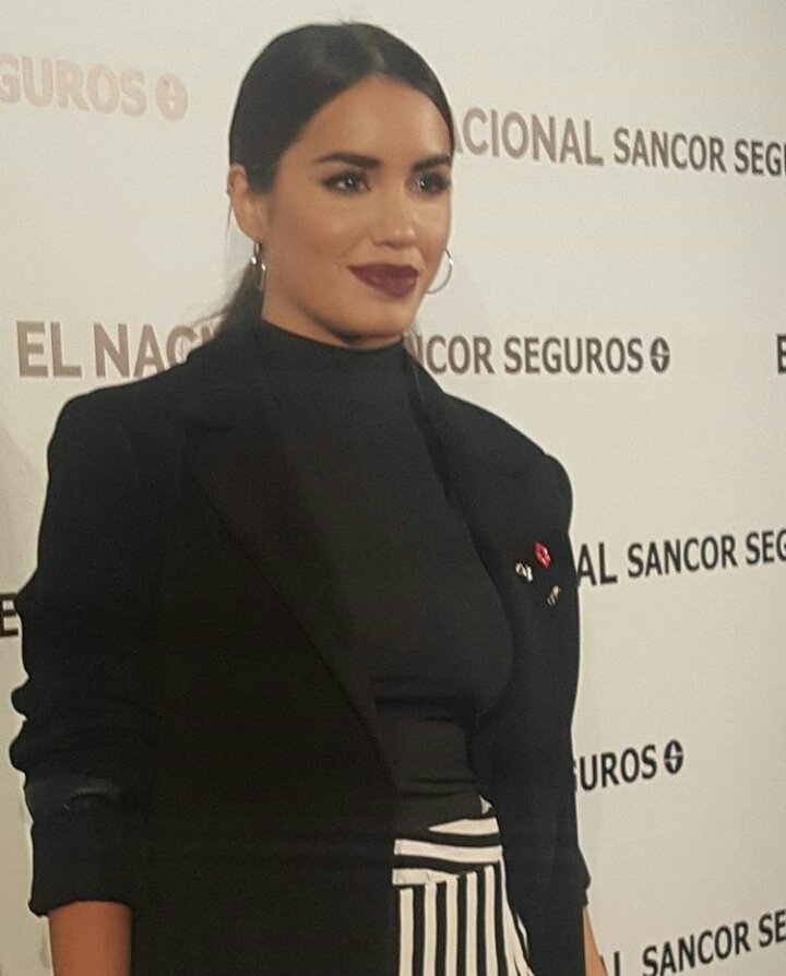 L4LIB4BY's tweet photo. bendito el gusano de donde sacaron la seda con la cual hicieron la sabana q cubría el colchón donde tus papis hicieron tan bello ser humano https://t.co/XCebmWZIZg