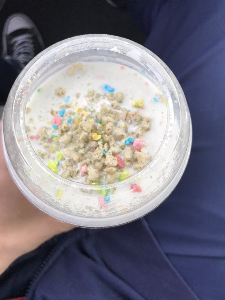 Kevin Mccarthy Tried The Lucky Charm S Shake From Burger King Tonight Horrendous Digusting Nasty The Cereal Bits Were Soggy Amp Gross My Fav Cereal T Co B6b08repw3 Twitter Kevin Mccarthy Tried The Lucky Charm S Shake From Burger King Tonight Horrendous Digusting Nasty The Cereal Bits Were Soggy Amp Gross My Fav Cereal T Co B6b08repw3 Twitter