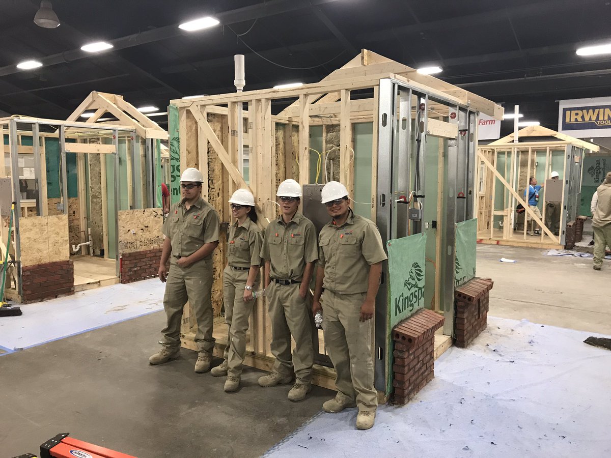 randypittenger's tweet photo. Proud of our awesome @BeltonCTE TeamWorks finishing strong @SkillsUSA #NLSC2017 #WeAreAllTigers #ILoveBelton https://t.co/YIwkwvA3fA