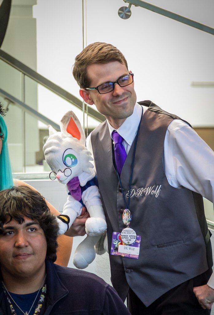 drwolf4potus's tweet photo. #ThrowbackThursday @BABSCon #BABSCon16 #BABSCon2016 #DRWolf4POTUS photo by @dighazuse https://t.co/m7g9ch8Gpk