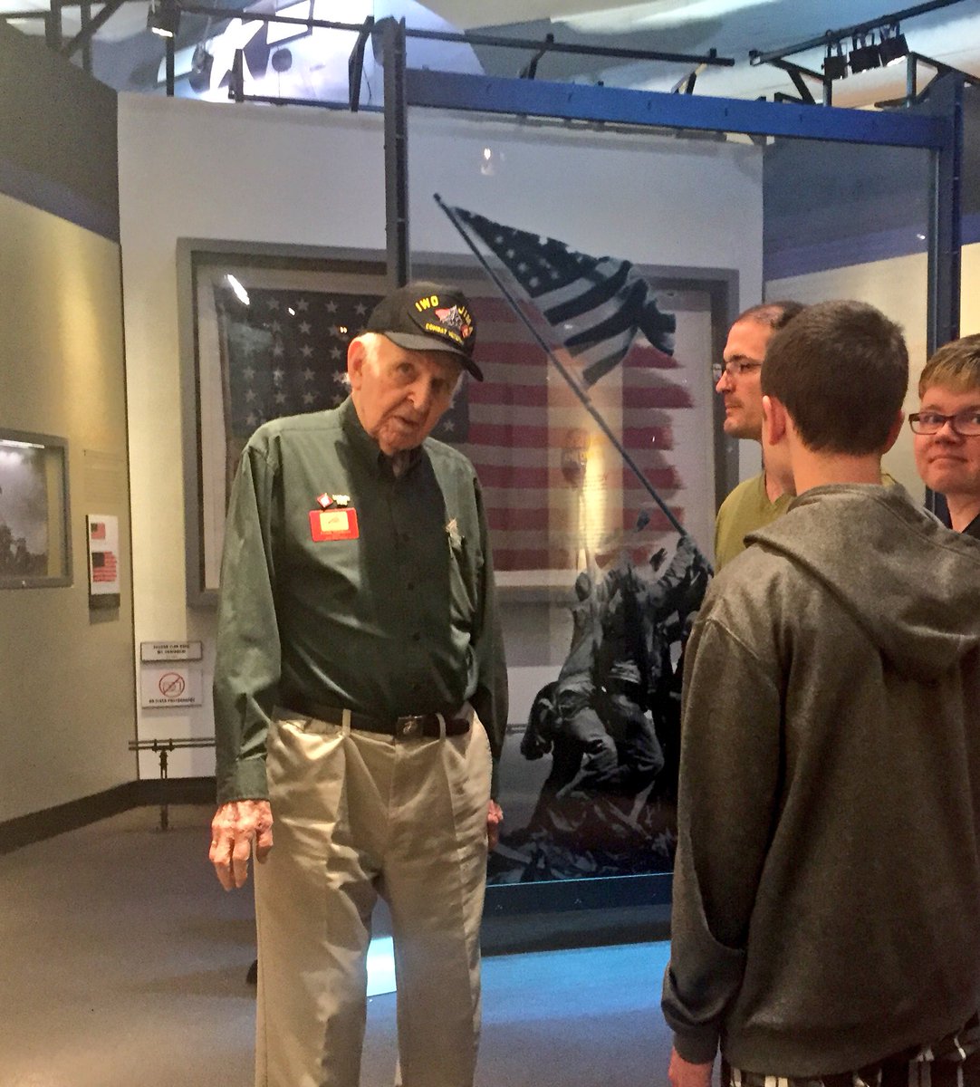 USMCMuseum's tweet photo. Today, our docent, WWII Marine veteran Frank Matthews shared with visitors what it was like to fight on Iwo Jima. #StoriesWM https://t.co/tTEDNmjRZa