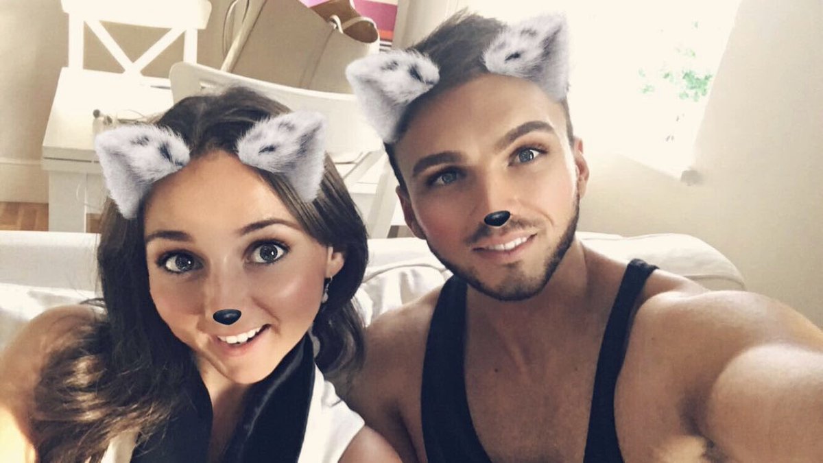 jackoliver91's tweet photo. 😍😍 this girl #cuteAFthough https://t.co/KQHZgLGt9H