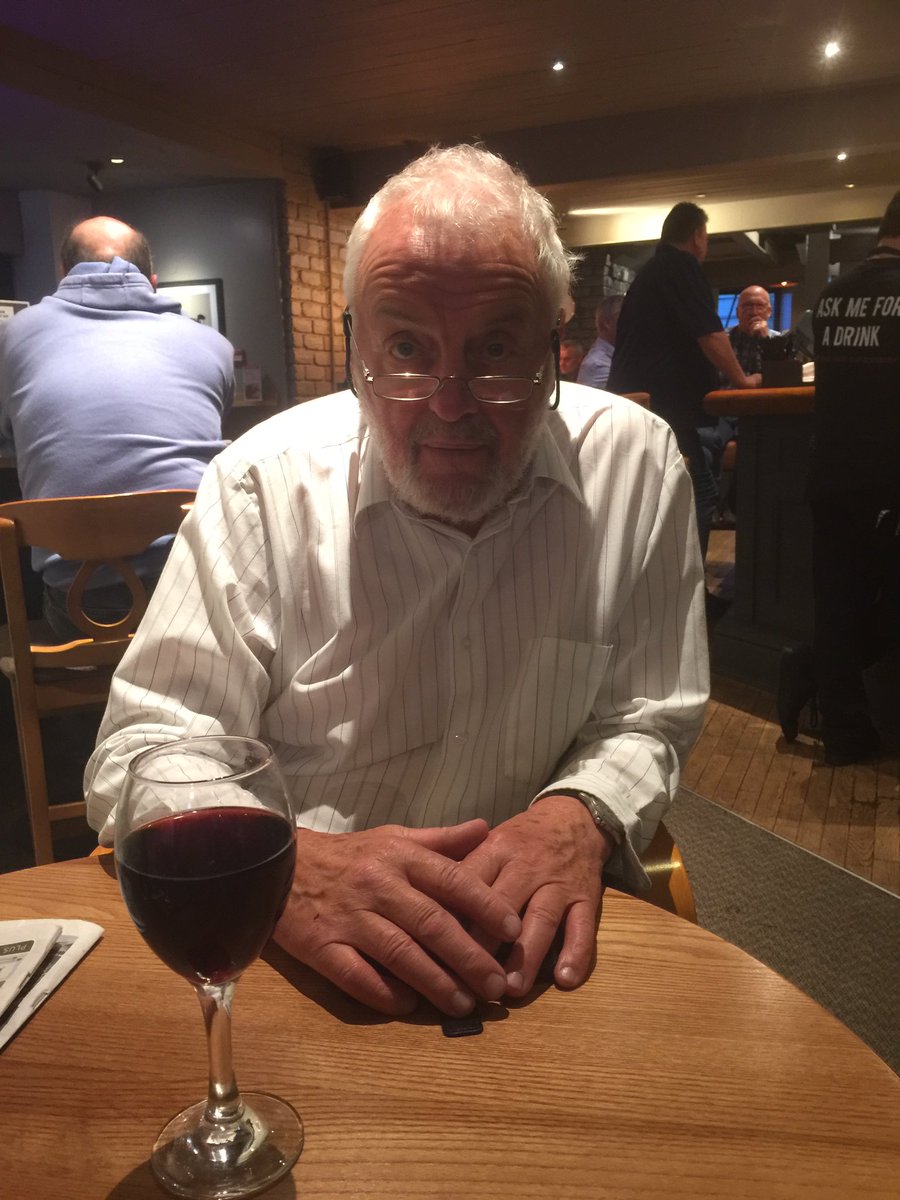 PLP_mike's tweet photo. Working with this guy in Falkirk. Well-deserved glass after 2 days delivering #APM goodness to engineering folk... https://t.co/NeWUqwq5h3