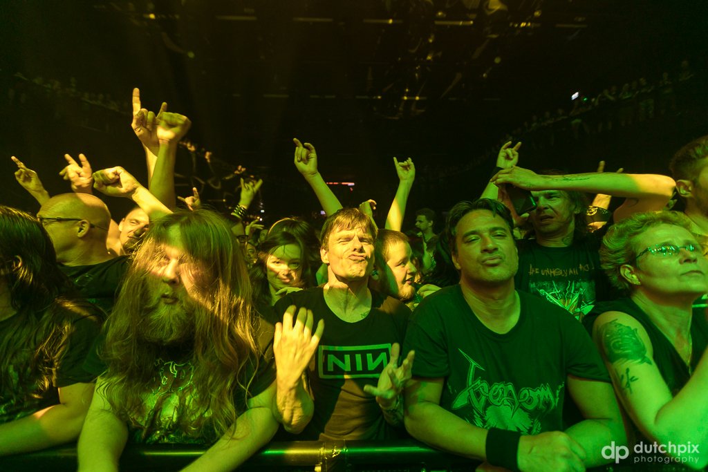 NMTHYPE's tweet photo. Review: Raining Sweat bij @Slayer in @013
https://t.co/H3rdjNcHAz Opener @theCharmtheFury overwint 📸 @dutchpix_com #slayer #metal https://t.co/IQLuPXV1ai