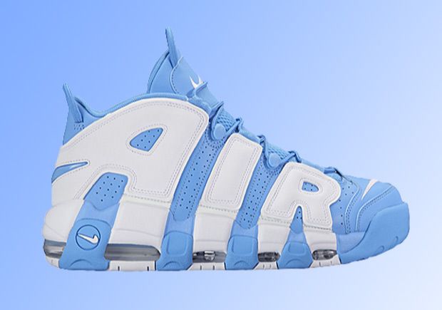 SneakerNews's tweet photo. So fly even Duke fans would consider wearing these Uptempos https://t.co/bfgDFAB5EW https://t.co/VQsOcwwUTM