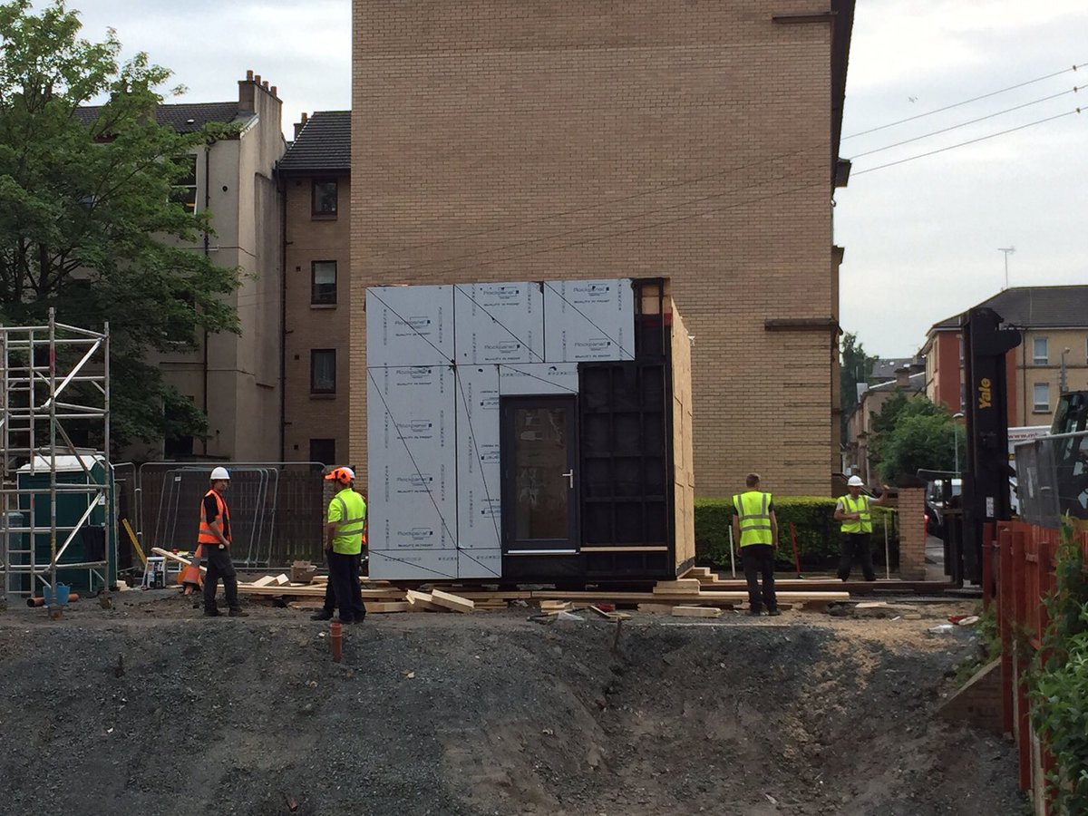 CarbonDynamic's tweet photo. An exciting day in Glasgow yesterday installing the @wcdtgarden artist HUB , the 16 tonne forklift came in handy... #modular #CLT #community https://t.co/2LAm6Z5InV