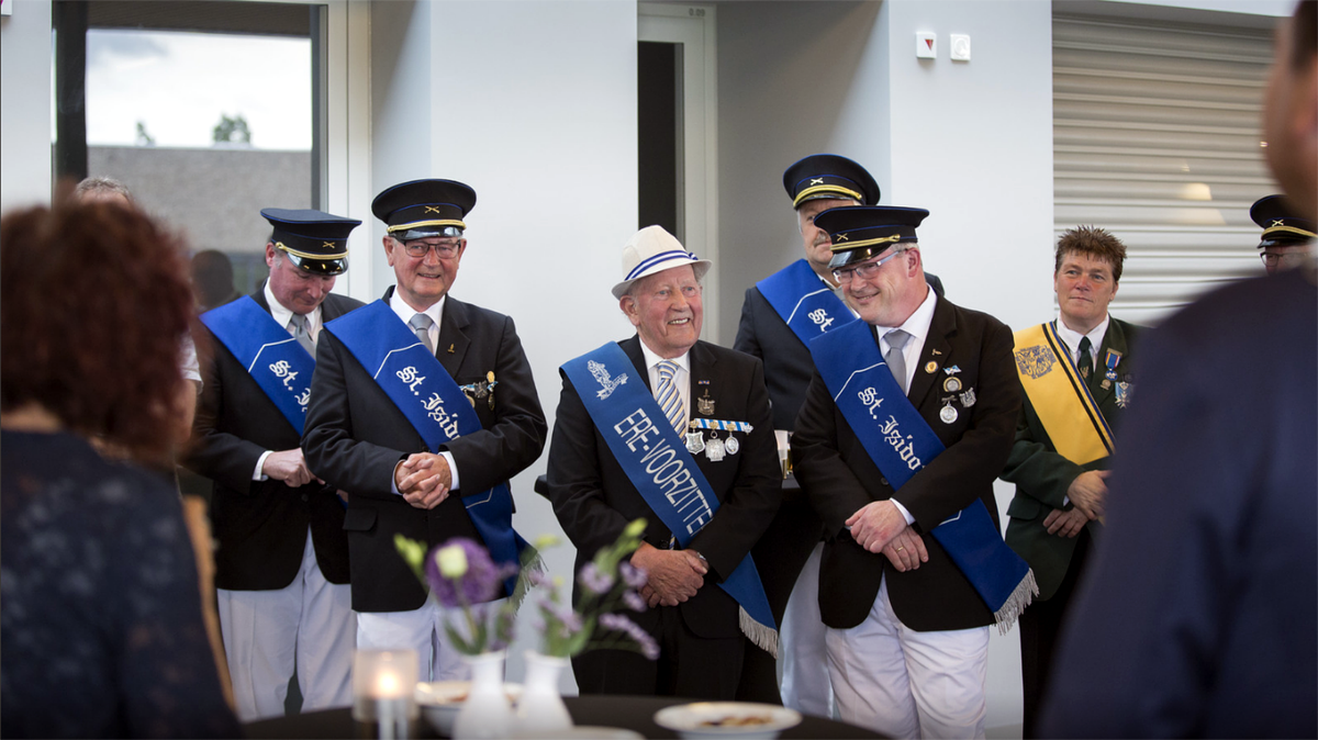 Landjuweel2017's tweet image. #Duizenden #schutters naar #OudDijk voor het #Landjuweel
huubkroniek.nl/federatie/674-…
@StIsidorus @OudDijk #Didam @gem_montferland @StHubertusGLD